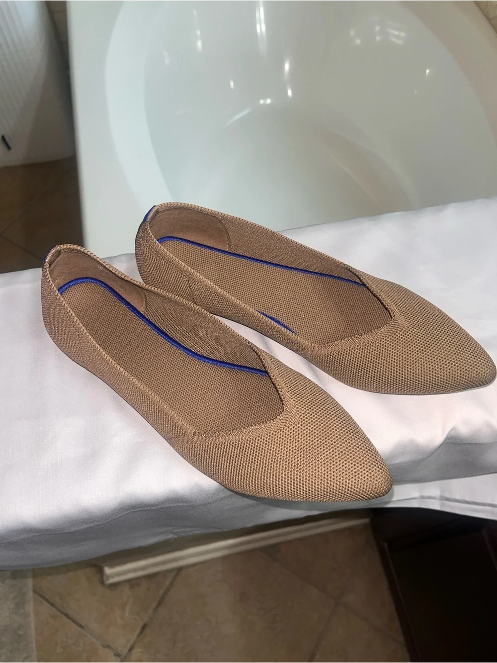 Women's Pointed Toe Ballet Flats in Light Brown